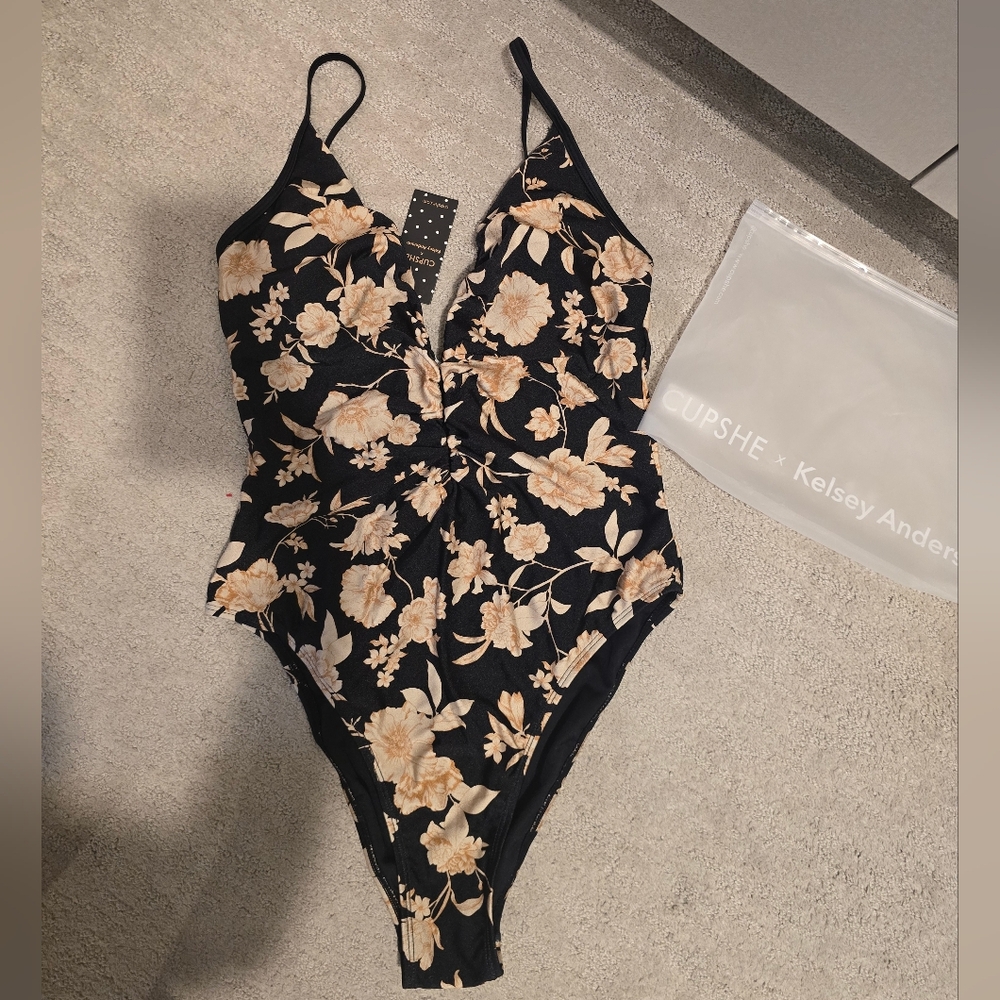 Cupshe Black and Cream Floral One Piece Swimsuit. Kelsey Anderson